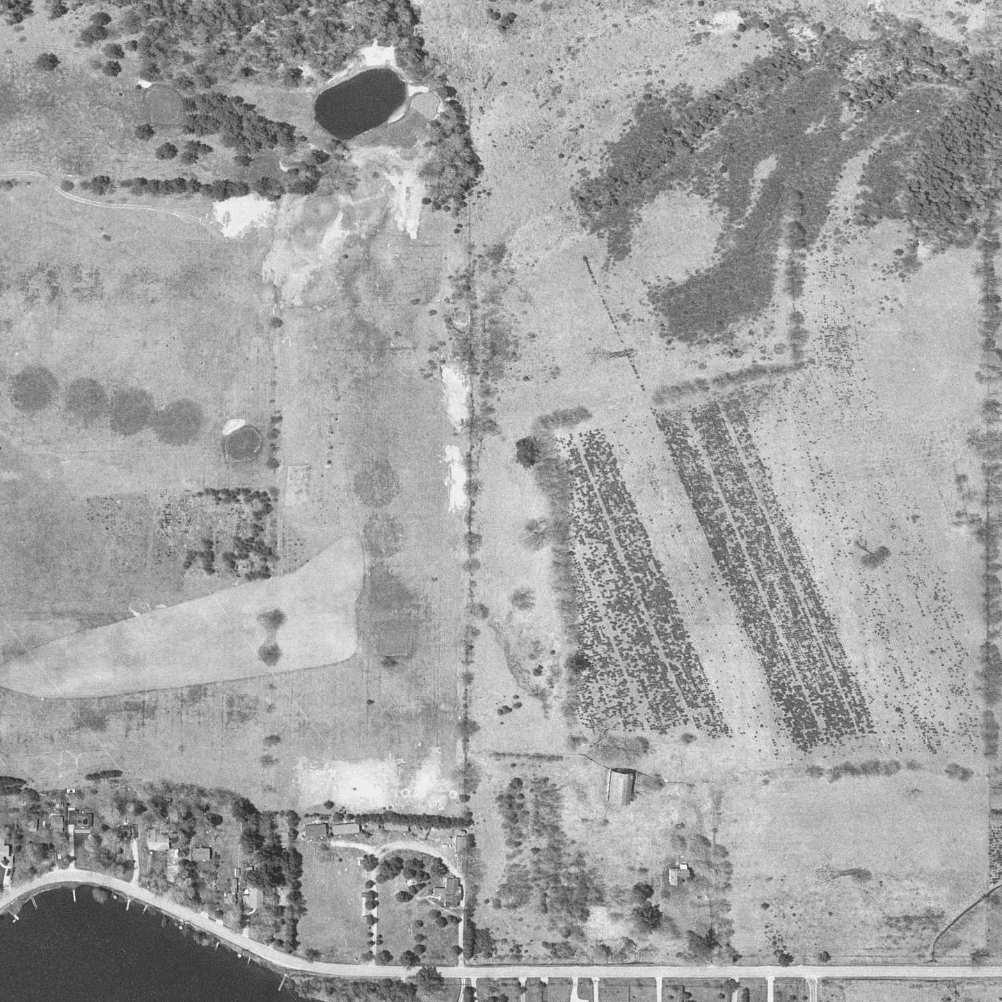 An aerial of the North Course from August 1st, 1968 π₯
The current 2nd and 5th holes can be seen under construction. They would later open for play in 1969. To make room for the new holes, the original 4th hole was removed and the original 5th and 6th holes were combined to create current day 6 North.
The current green for 9 North can also be seen under construction. This lengthened the hole by roughly 150 yards to make it a par 5. The new 9th green would later open for play in 1970.