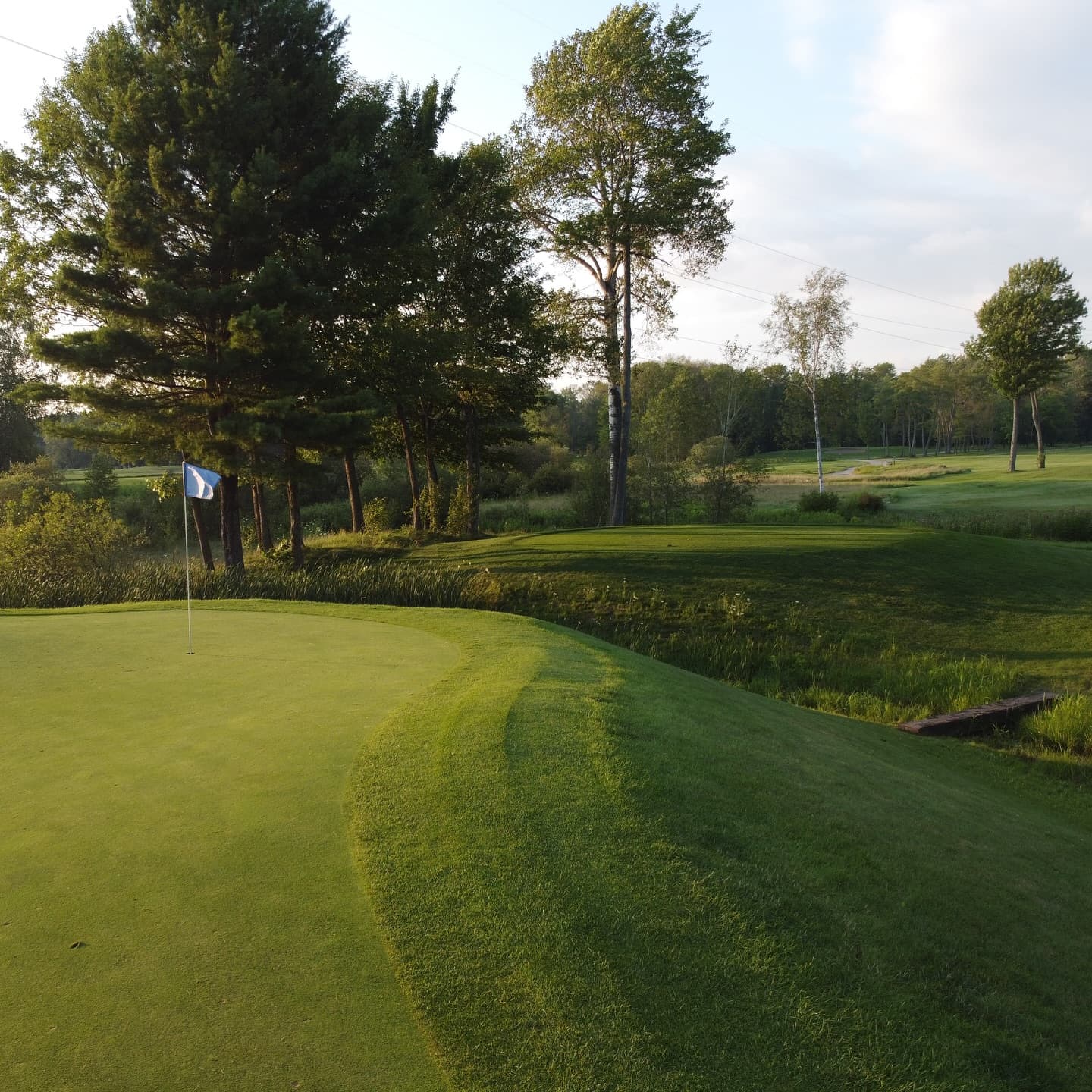After three weeks of Menβs Night, 2 west is playing as the easiest par 3 on the course. A left pin will be coming soon π
βItβs only 100 yardsβ β οΈ