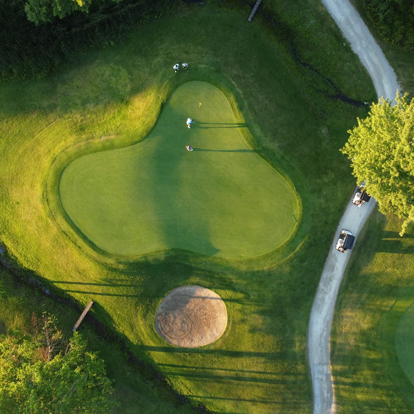 After three weeks of Menβs Night, 2 west is playing as the easiest par 3 on the course. A left pin will be coming soon π
βItβs only 100 yardsβ β οΈ