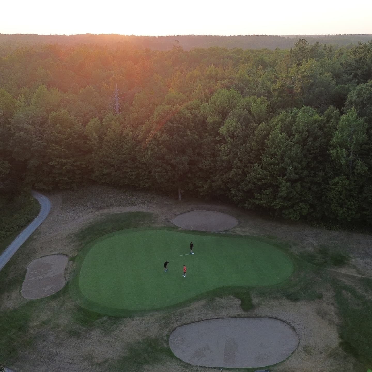 Course is crispy π₯π₯π₯π₯
The least amount of rain weβve seen in a very long time. The course is playing so firm and fast π#SummerGolf