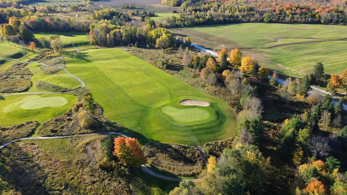 The colours are looking good for thanksgiving weekend 🍁