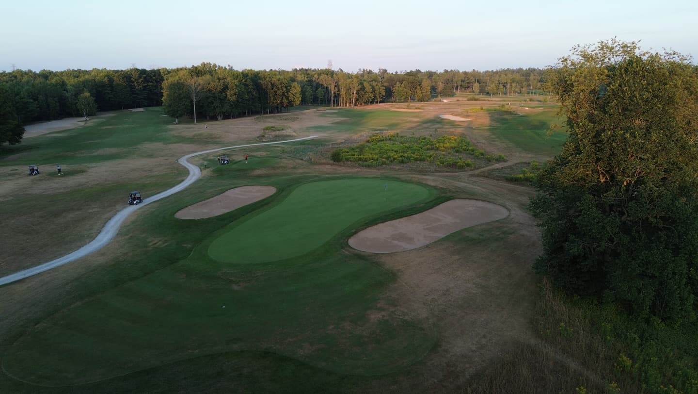 6 months ago we were in the middle of the longest drought the course has experienced. Conditions were so firm and fast π₯π₯ #crispy