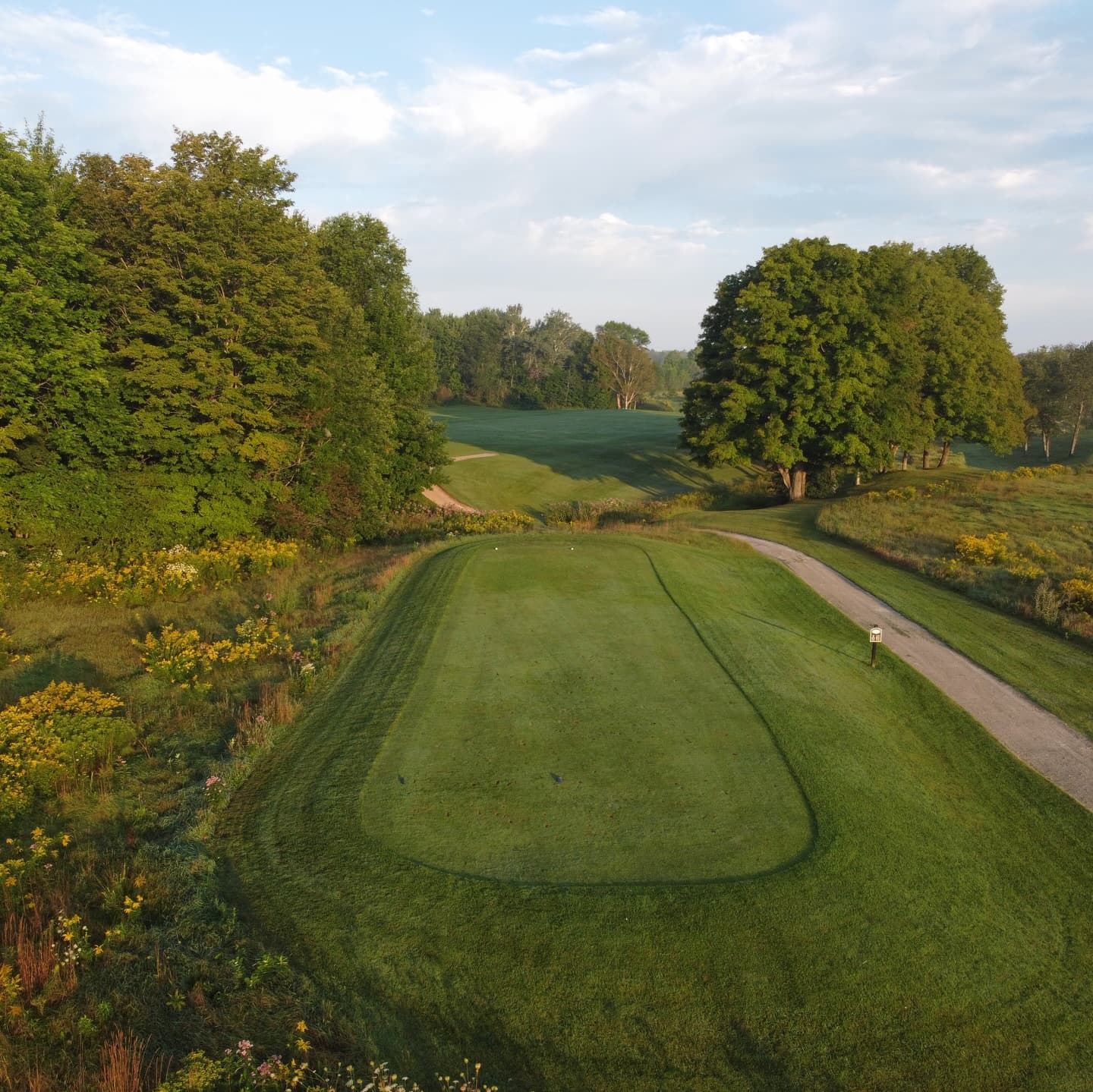 Itβs March 1st which means next month we will (hopefully) be golfing π
Our opening day is typically during the last two weeks of April. Last year it was delayed until the start of may due to the ice storm. #PlayTheLake