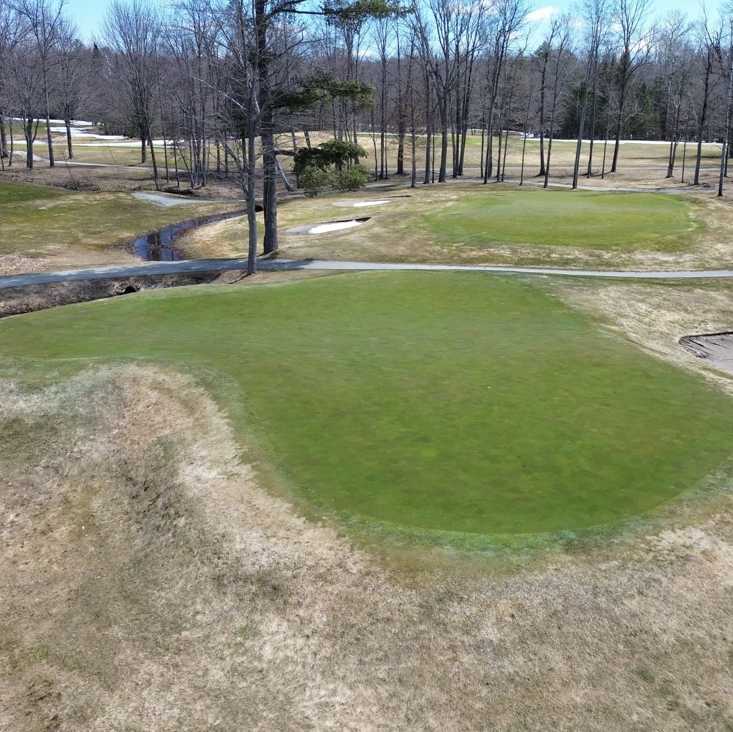 Happy Masters Saturday! The course is starting to dry out. Greens are looking amazing π₯
Golf season is coming!!